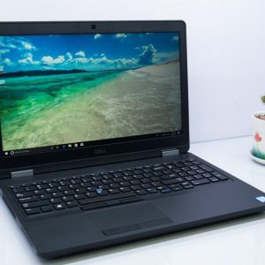 Laptop Dell Precision 3510 i7-6820HQ | 8GB | SSD 256GB| AMD FirePro W5130M (2GB) | 15.6″ Full HD